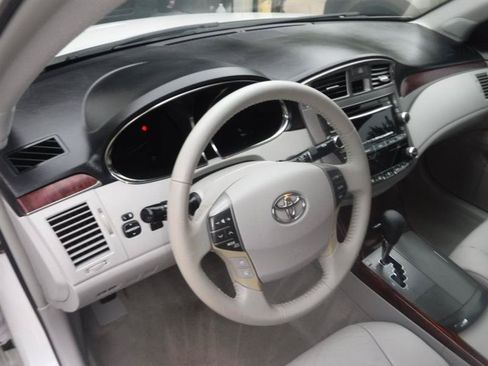 Used 2011 Toyota Avalon FWD image 29