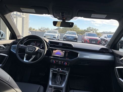 Used 2025 Audi Q3 2.0T Premium w/ Convenience Package image 19