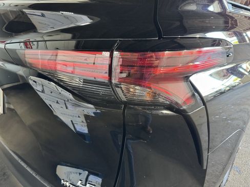 Used 2022 Toyota Sienna LE image 14