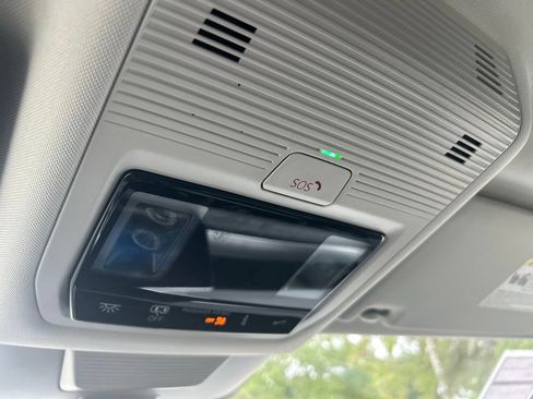 Certified 2025 Volkswagen Tiguan S FWD image 59