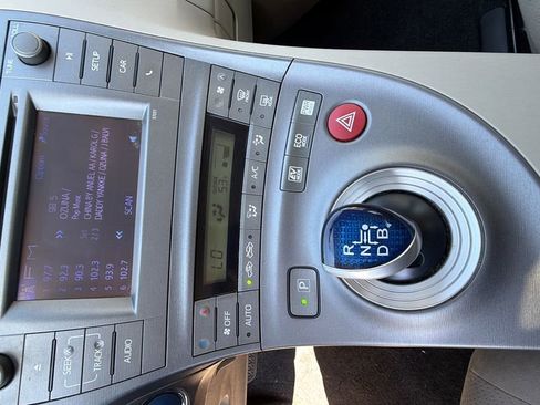 Used 2013 Toyota Prius Two FWD image 16