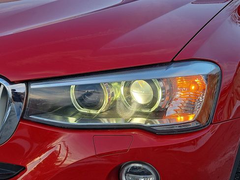 Used 2018 BMW X4 xDrive28i image 9