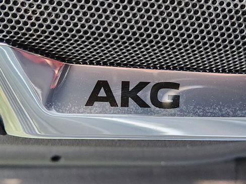 New 2025 Cadillac Escalade Sport Platinum w/ LPO, ONYX Package image 17