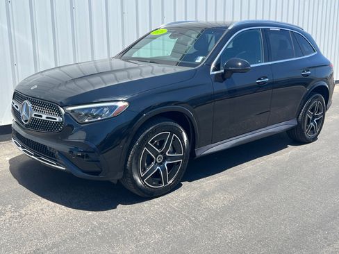 Used 2026 Mercedes-Benz GLC 300 4MATIC image 1