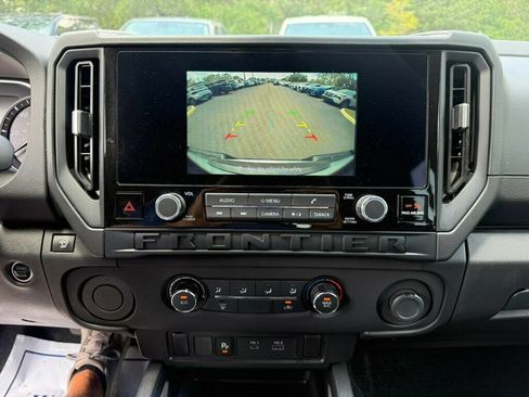 Used 2025 Nissan Frontier S RWD image 6