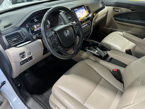 Used 2017 Honda Pilot Elite image 14