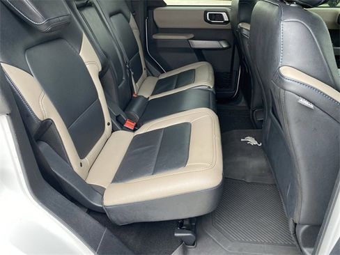 Used 2022 Ford Bronco Wildtrak image 30