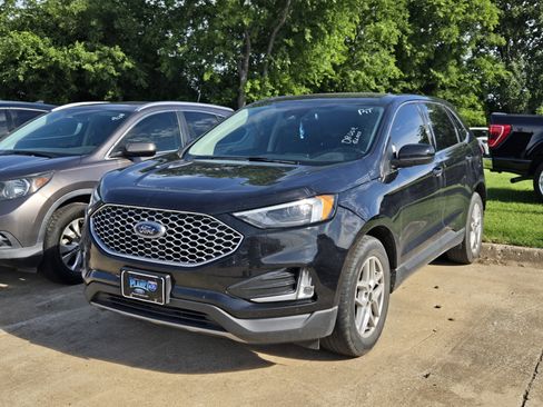 Certified 2023 Ford Edge SEL w/ Convenience Package AWD/4WD image 3