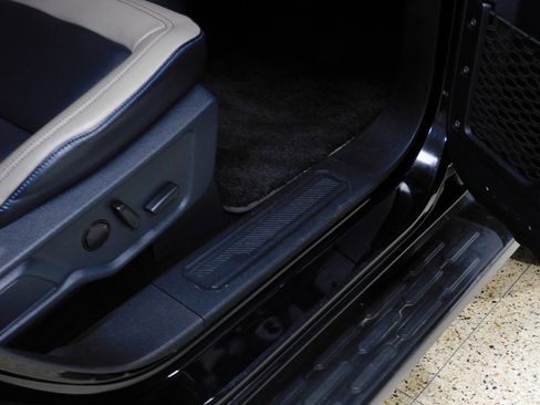 Used 2024 Ford Bronco Wildtrak image 91