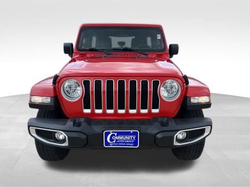 Used 2021 Jeep Wrangler Unlimited Sahara image 3