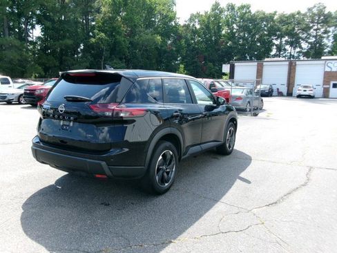 Used 2025 Nissan Rogue SV AWD/4WD image 6