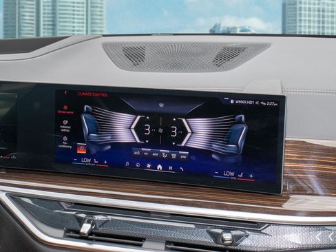 Used 2026 BMW X5 sDrive40i image 24