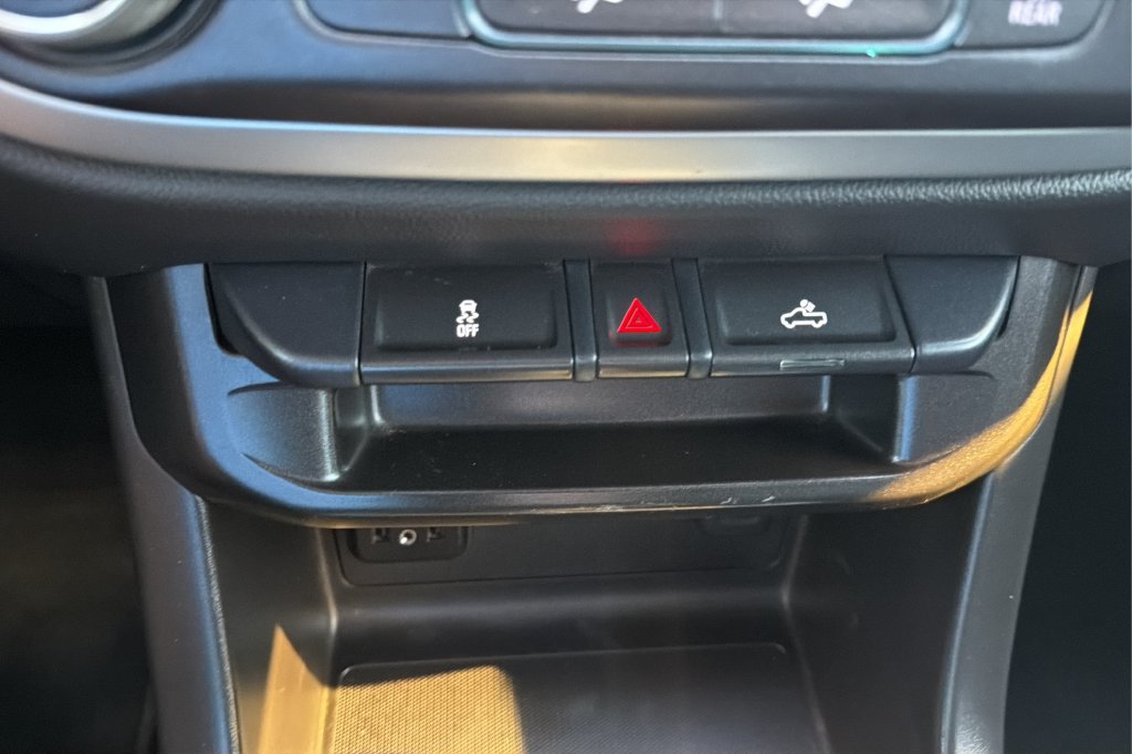 Used 2022 Chevrolet Colorado LT w/ LT Convenience Package RWD image 31