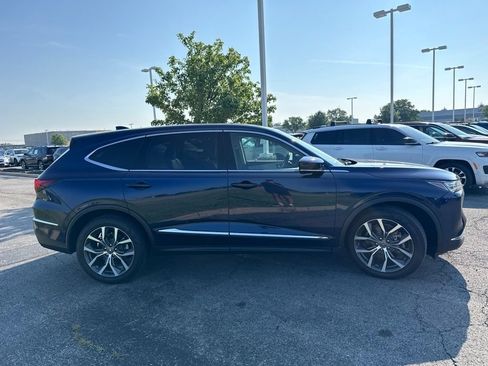 Used 2024 Acura MDX SH-AWD w/ Technology Package image 8