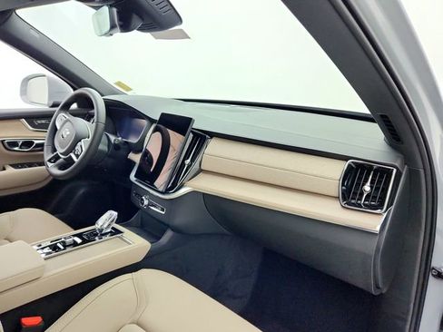 Certified 2026 Volvo XC90 B5 Plus w/ Protection Package image 17