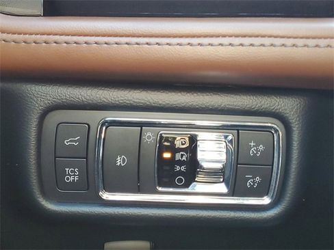 Used 2021 Lincoln Nautilus Reserve w/ Equipment Group 202A image 33