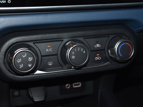 New 2025 Nissan Versa SV w/ Trunk Package image 11