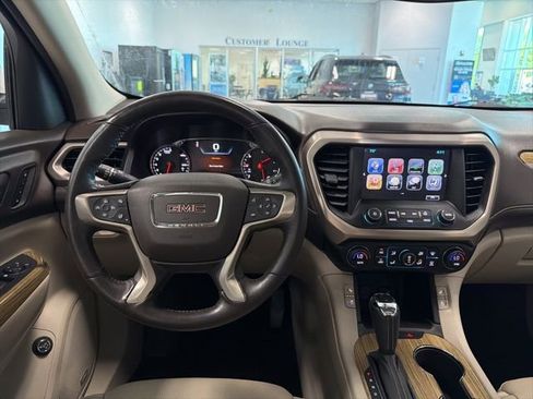 Used 2018 GMC Acadia Denali w/ Technology Package AWD/4WD image 26