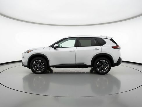 Used 2025 Nissan Rogue SV image 5