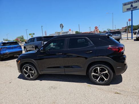 Used 2023 Chevrolet TrailBlazer RS w/ Sun and Liftgate Package AWD/4WD image 5