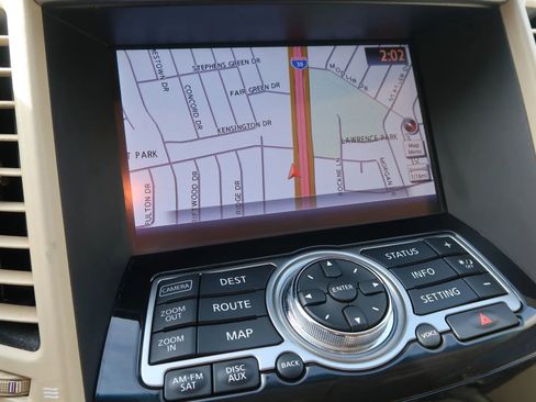 Used 2017 INFINITI QX70 3.7 w/ Premium Package image 36