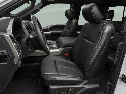 Used 2019 Ford F150 King Ranch w/ Equipment Group 601A Luxury AWD/4WD image 16