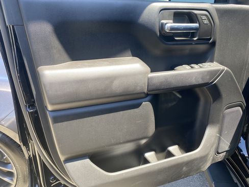 Used 2022 Chevrolet Silverado 1500 Custom RWD image 12