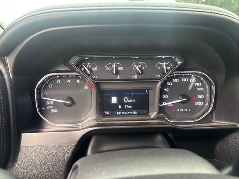 Used 2021 GMC Sierra 1500 AT4 w/ AT4 Premium Package AWD/4WD image 8