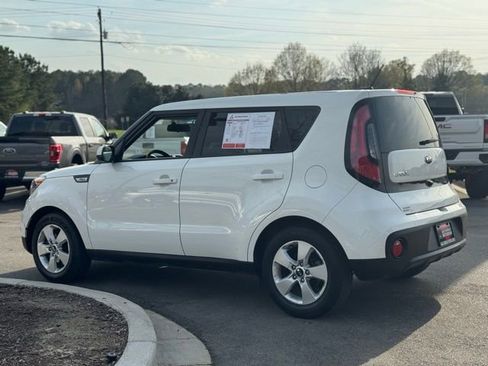 Used 2019 Kia Soul Base image 9