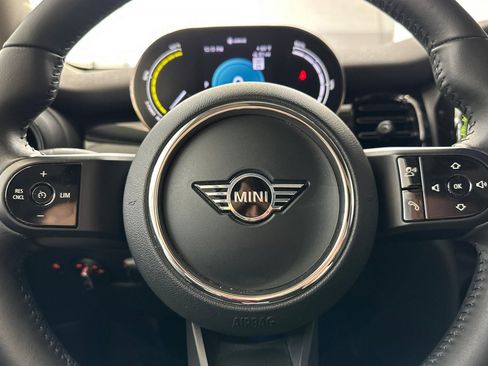 Used 2023 MINI Cooper SE image 17