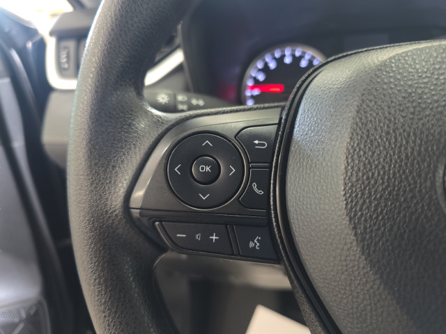 Used 2021 Toyota RAV4 LE AWD/4WD image 15