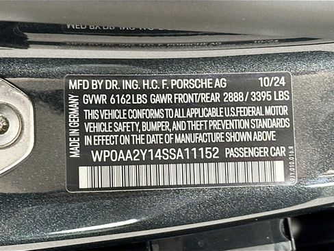 Used 2025 Porsche Taycan image 32