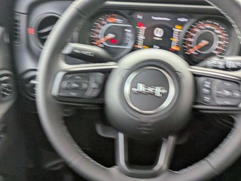 New 2026 Jeep Wrangler Unlimited Rubicon AWD/4WD image 18