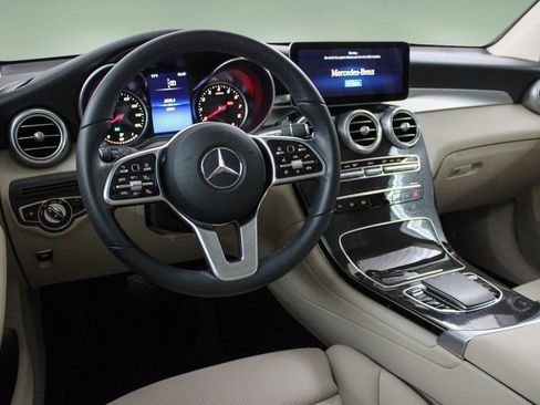 Used 2022 Mercedes-Benz GLC 300 image 17