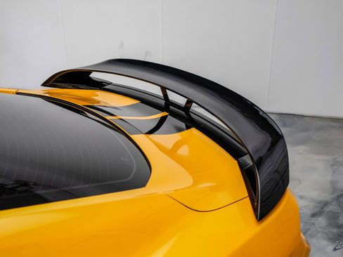 Used 2019 Ford Mustang Shelby GT350 w/ Technology Package image 16