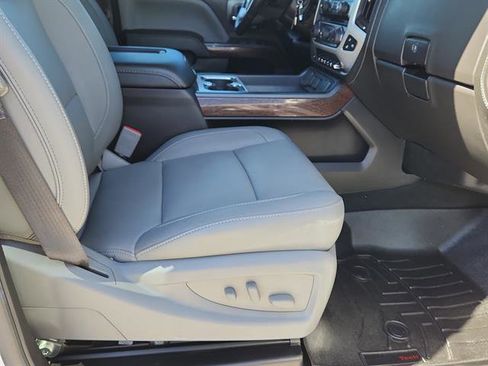 Used 2018 GMC Sierra 2500 SLT w/ Duramax Plus Package image 12