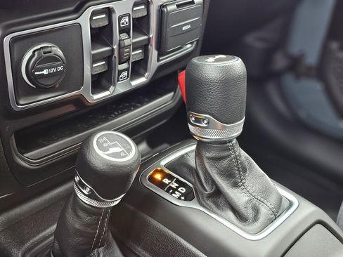 New 2026 Jeep Wrangler Unlimited Sport AWD/4WD image 15