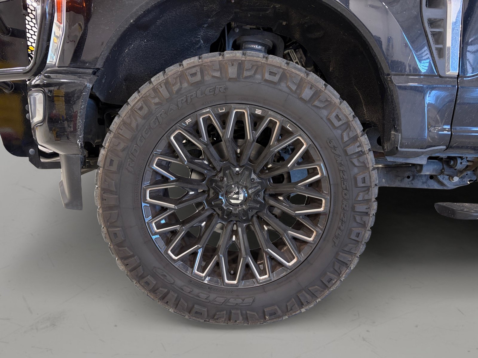 Used 2024 Ford F250 Platinum AWD/4WD image 9