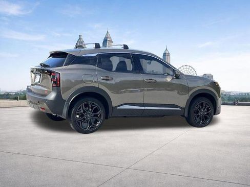 Certified 2025 Nissan Kicks SR w/ SR Premium Package FWD image 28