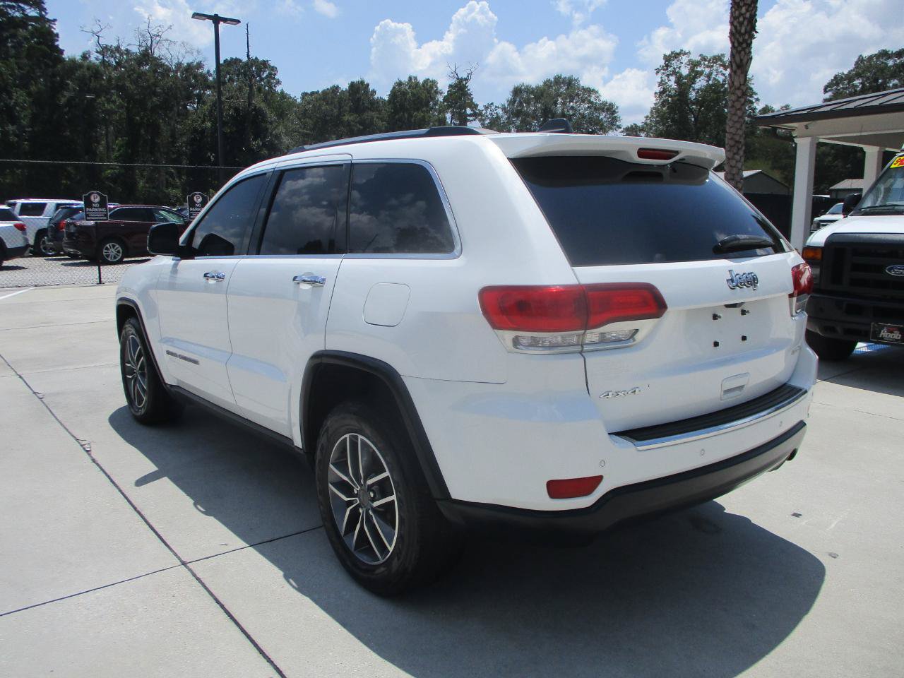 Used 2020 Jeep Grand Cherokee Limited AWD/4WD image 21