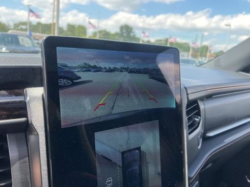 Certified 2022 Ford Expedition Platinum image 15