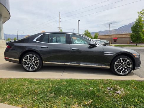 Used 2023 Genesis G90 3.5T AWD/4WD image 4