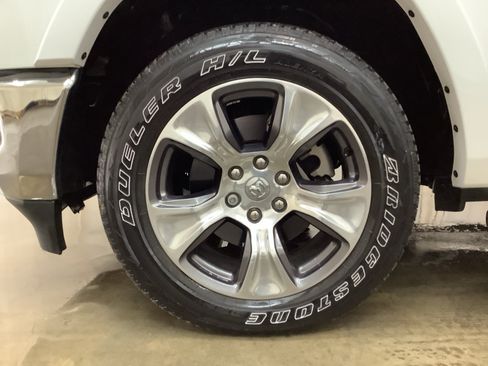 Used 2020 RAM 1500 Laramie AWD/4WD image 25