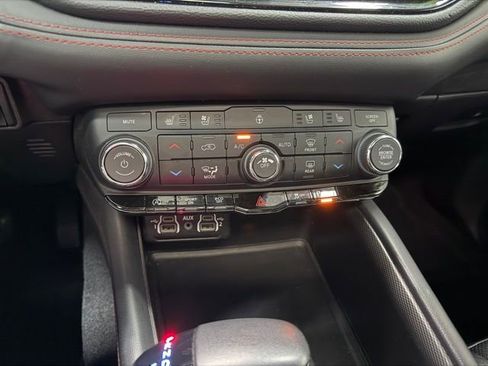 Used 2024 Dodge Durango GT AWD/4WD image 19