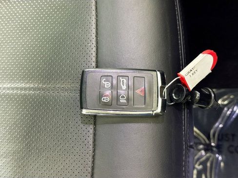 Used 2019 Land Rover Range Rover Sport HSE image 42