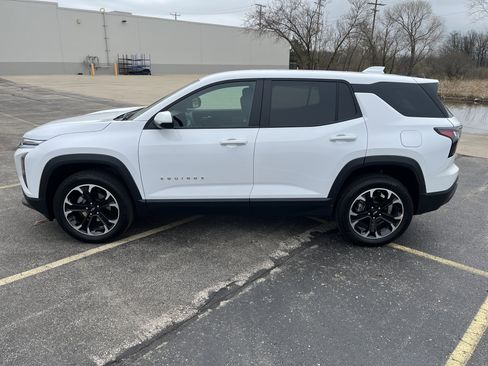 Used 2026 Chevrolet Equinox LT w/ Convenience Package II image 3