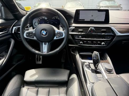 Used 2017 BMW 530i xDrive AWD/4WD image 13