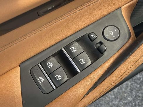 Used 2023 BMW 540i w/ M Sport Package RWD image 15