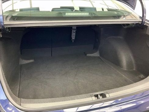 Used 2022 Toyota Corolla LE image 28