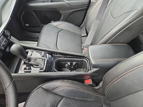 Used 2022 Jeep Compass Limited w/ (RED) Package image 30